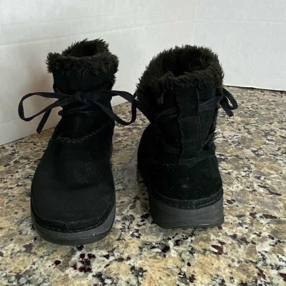 Skechers Chalet Snow Day Leather Faux Fur Lined Black Suede ToneUps Boots 6 - Picture 6 of 10